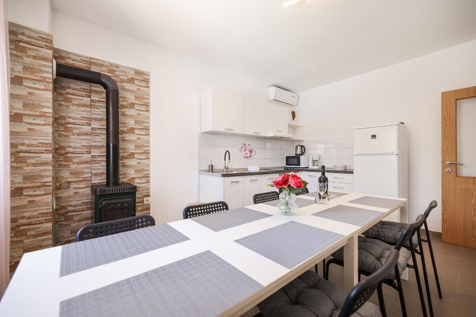 Apartments Feliks Ljubač 객실 사진